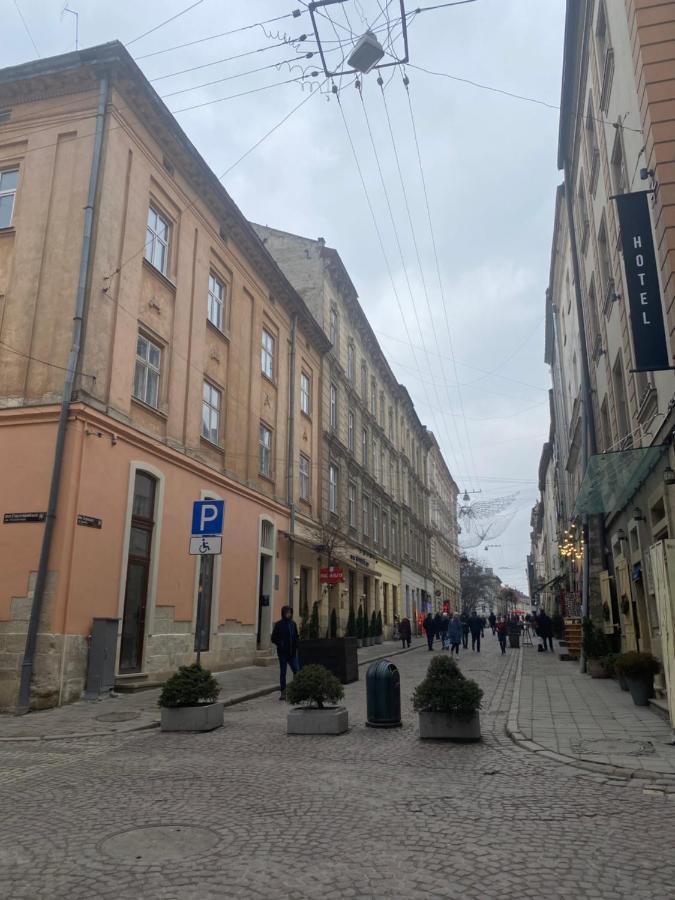 Appartement 1 Minute To Rynok Square à Lviv Extérieur photo